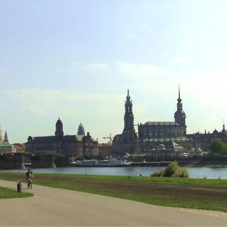 Exklusive An Der Elbe *